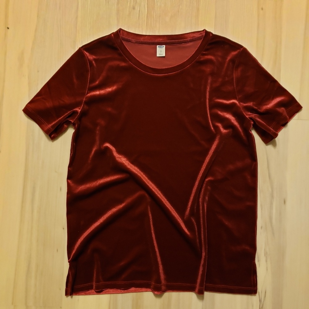 NWOT Red velvet tee